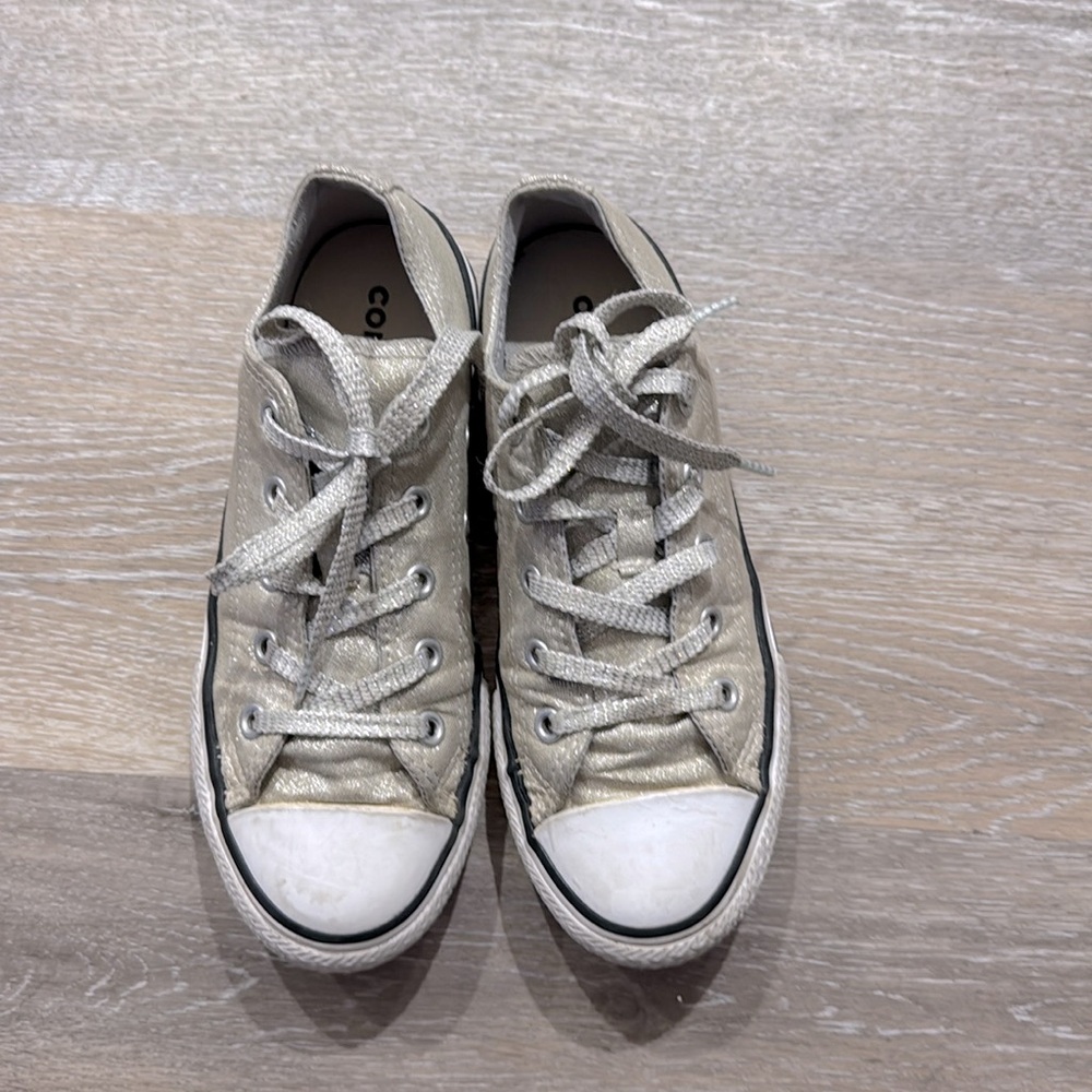 Converse. Silver sparkly converse for kids size US 1